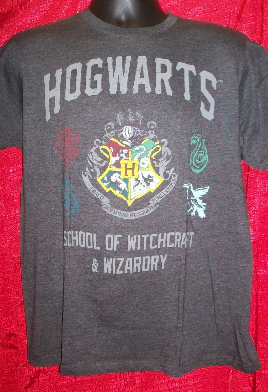 Harry Potter Hogwarts Adult Unisex T-Shirt - NOS Available in Medium