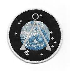 3.5 inches diameter. A new Stargate SG-1 Earth Projects Shoulder logo embroidered patch. Sew on or iron on.
Please note we will always combine shipping on like items. Any additional patch or pin will ship for 50 cent per item. Any additional payment will be reimbursed to your Paypal account. Thank You.