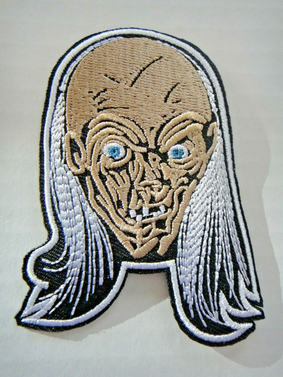 3.5 inches tall, a new Crypt Keeper "Tales from the Crpyt" embroidered patch. Sew on or iron on. New.
Please note we will always combine shipping on like items. Any additional patch or pin will ship for 50 cent per item. Any additional payment will be reimbursed to your Paypal account. Thank You.