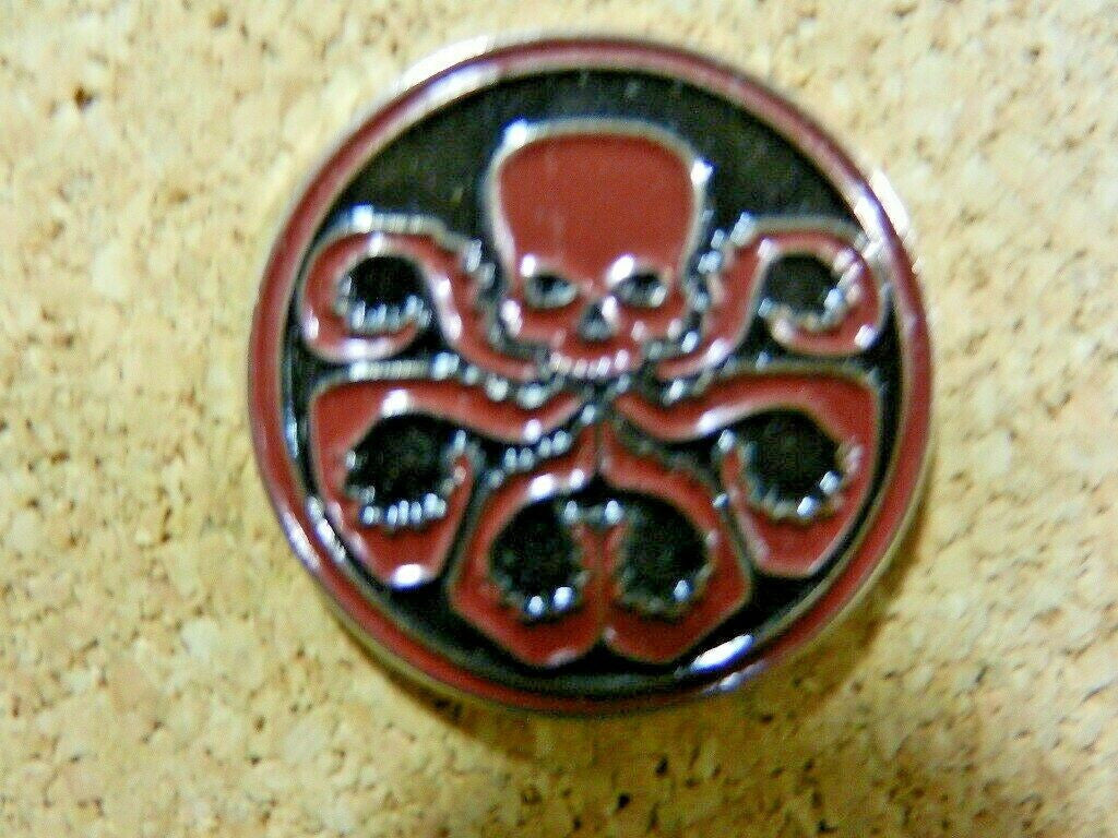1.25" in diameter. Marvel Hydra Logo enamel pin with clutch back. New.
Please note we will always combine shipping on like items. Any additional patch or pin will ship for 50 cent per item. Any additional payment will be reimbursed to your Paypal account. Thank You