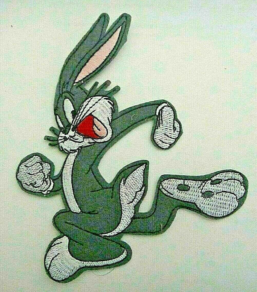 5 1/4 inches tall, a new Bugs Bunny "Running" (Looney Tunes) x-large embroidered patch. Sew or iron on.
Please note we will always combine shipping on like items. Any additional patch or pin will ship for 50 cent per item. Any additional payment will be reimbursed to your Paypal account. Thank You.