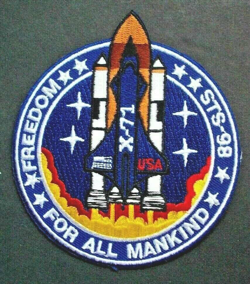 3 1/4 inches in diameter, a new Armageddon Mission Patch, STS-98 shoulder embrodiered patch. Sew on or iron on. New.
Please note we will always combine shipping on like items. Any additional patch or pin will ship for 50 cent per item. Any additional payment will be reimbursed to your Paypal account. Thank You.