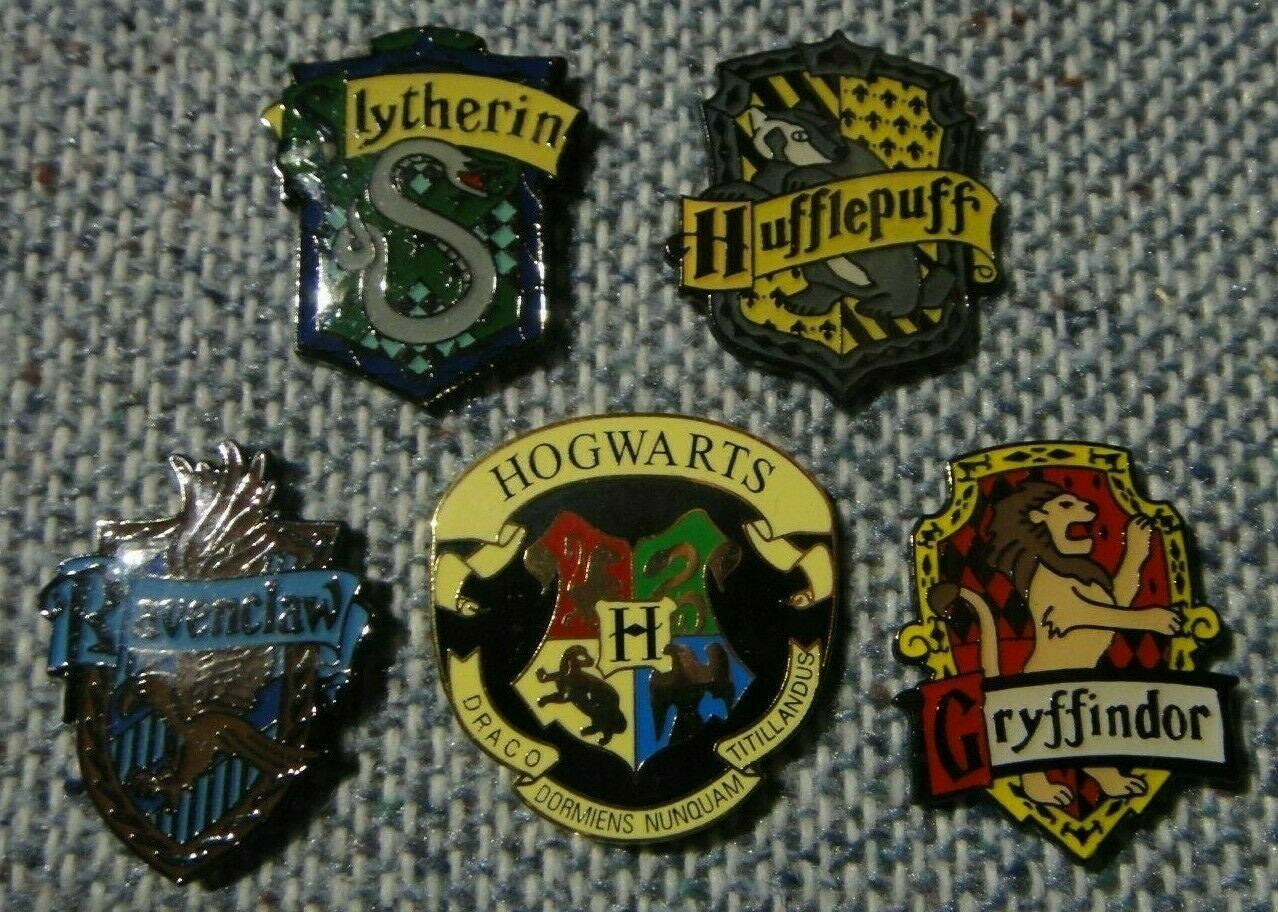 1 1/4 inches tall. five new Harry Potter House Patch enamel pins with clutch back. You will receive all five pins shown in the photo. You will receive one each
1. Hogworts
2. Gryffindor
3. Hufflepuff
4. Ravenclaw
5. Slytherin
enamel pin. New.
Please note we will always combine shipping on like items. Any additional patch or pin will ship for 50 cent per item. Any additional payment will be reimbursed to your Paypal account. Thank You.
