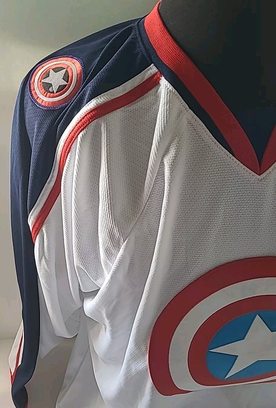 Marvel Captain America Logo Pro Model Mens Hockey Jersey -Available sm to 3x New