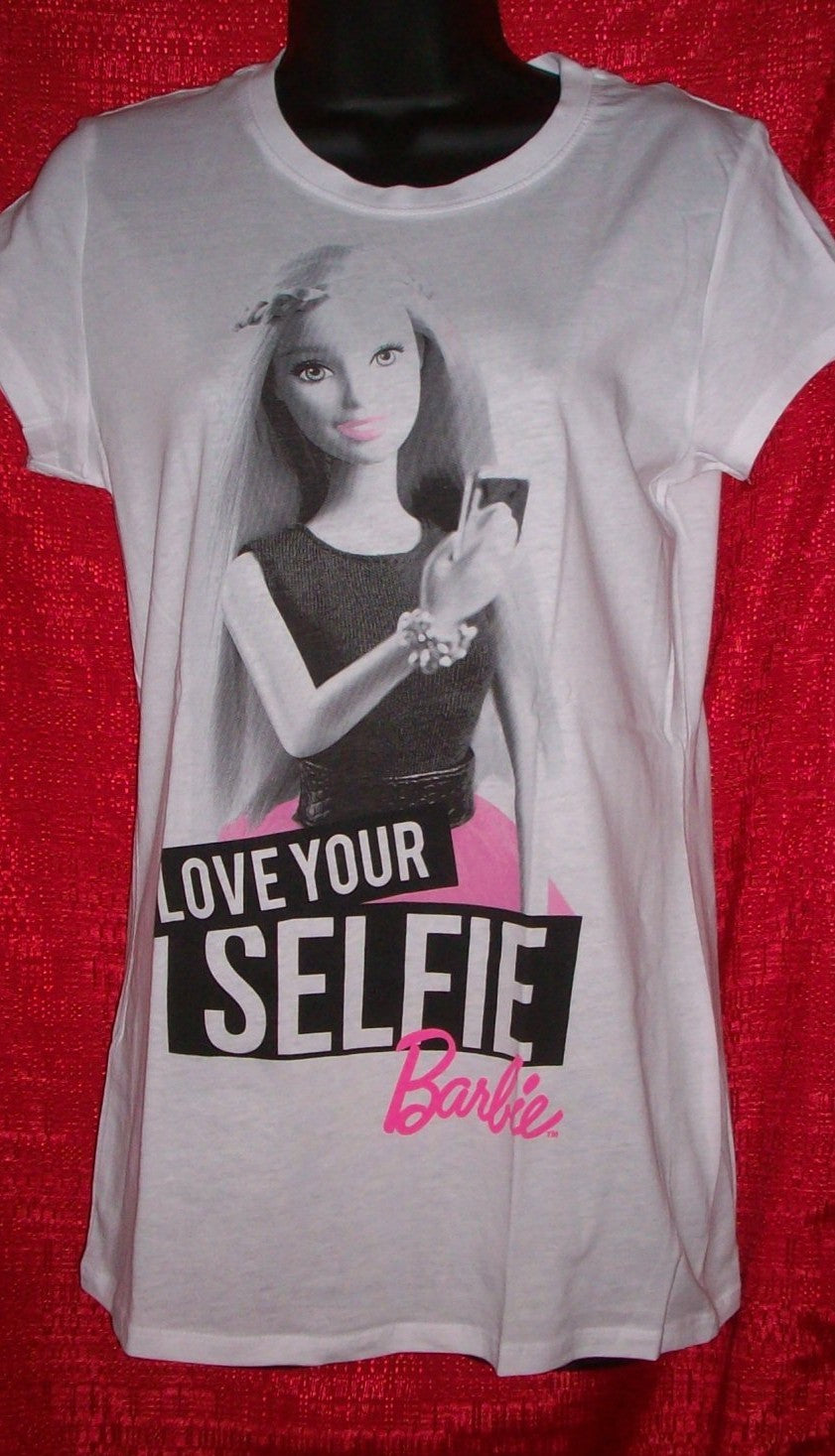 Barbie Love Your Selfie Womens Junior fit Medium T-shirt   -New