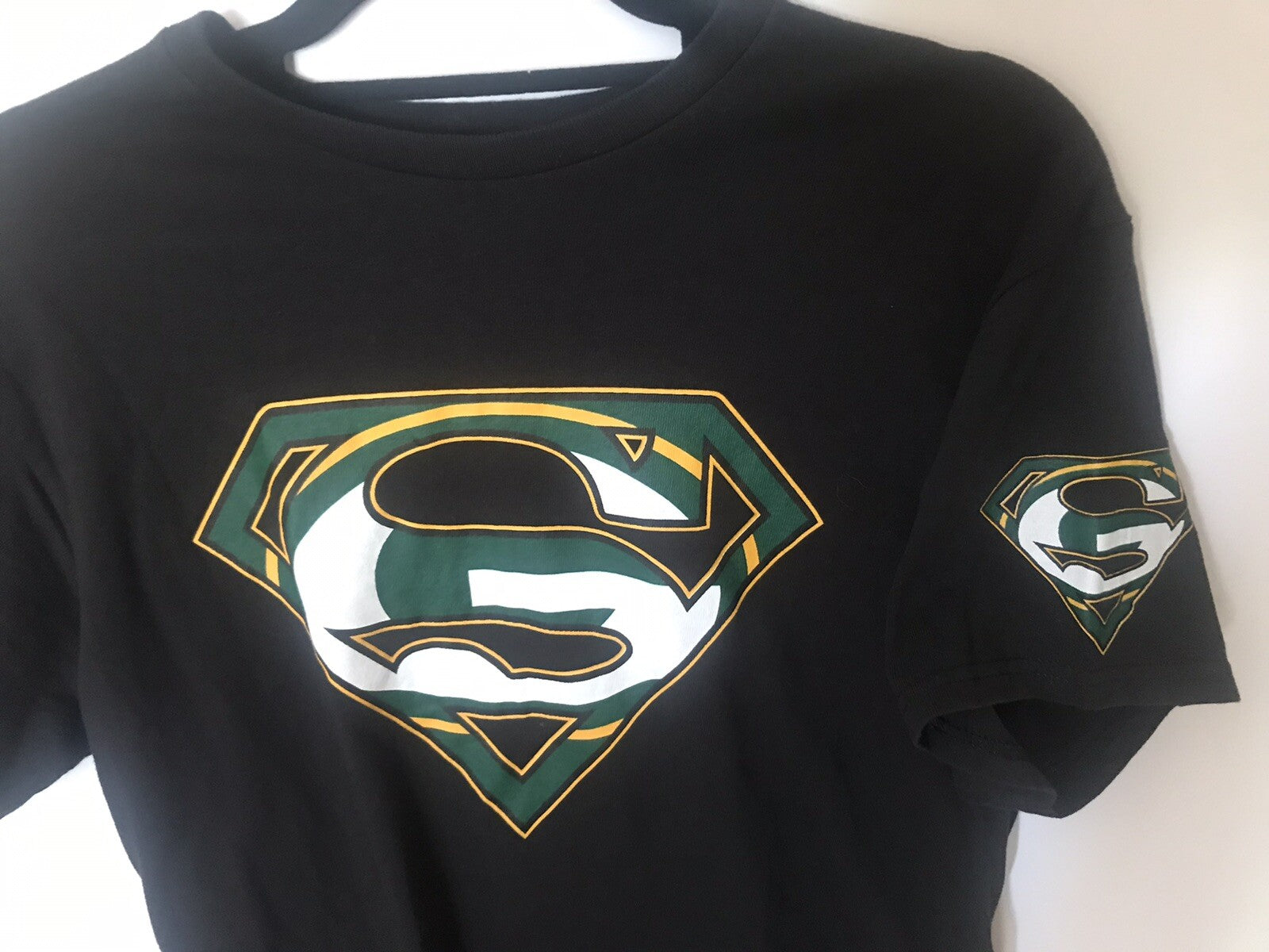 NFL Green Bay Packers "Superman" logo Double-sided Men's Small Unisex T-Shirt