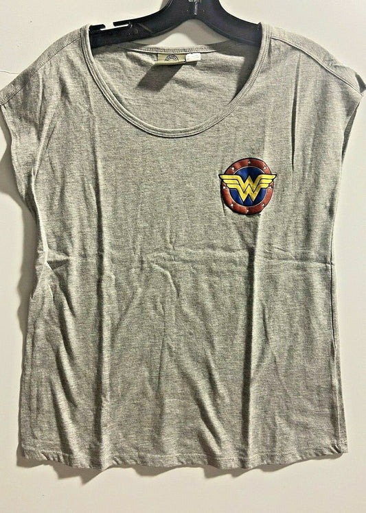 DC Wonder Woman Logo  Women's Juniors Cap Sleeve T-Shirt Available in S M  New