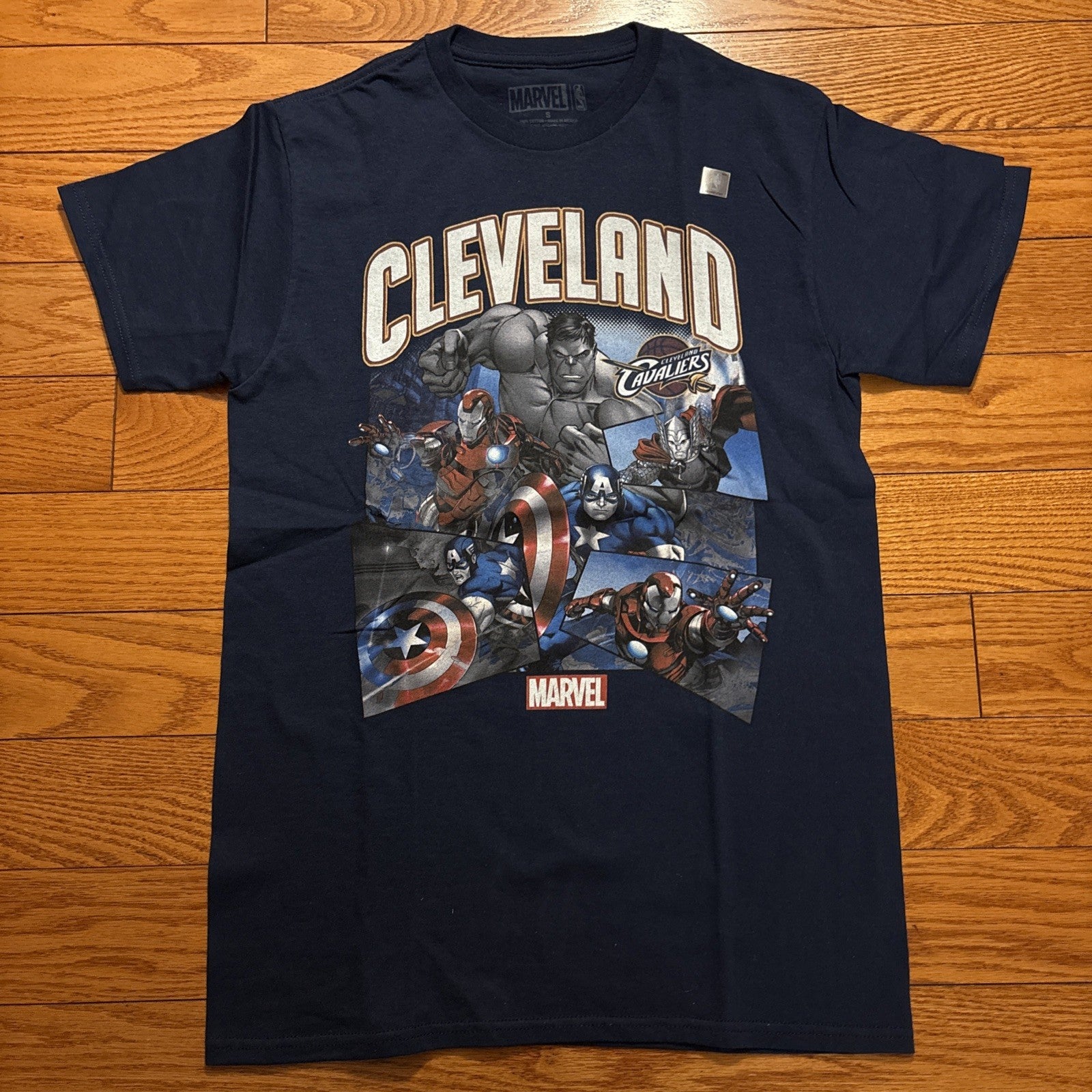 Marvel Comics Cleveland Cavaliers Mens Adult Small Unisex T-shirt  -new