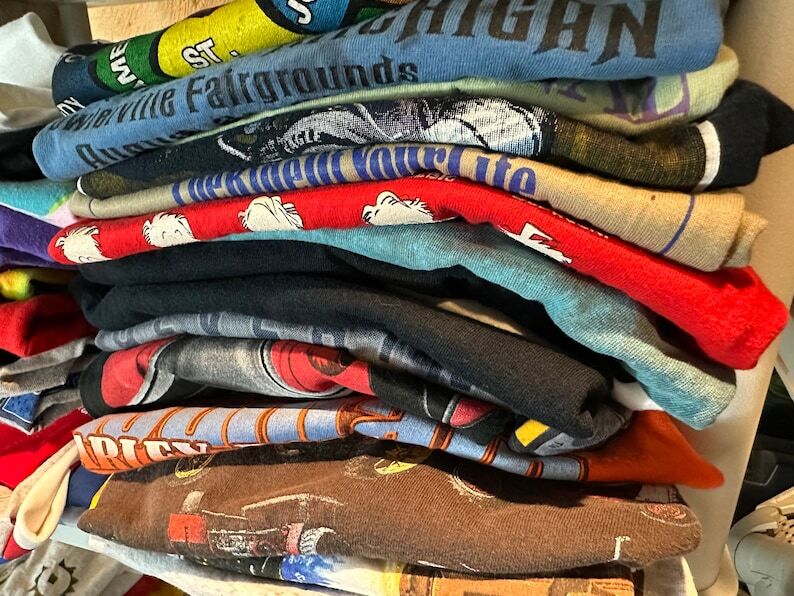 Classic Music Mystery Mens Unisex T-Shirt -Available Sm to 3x -new old stock
