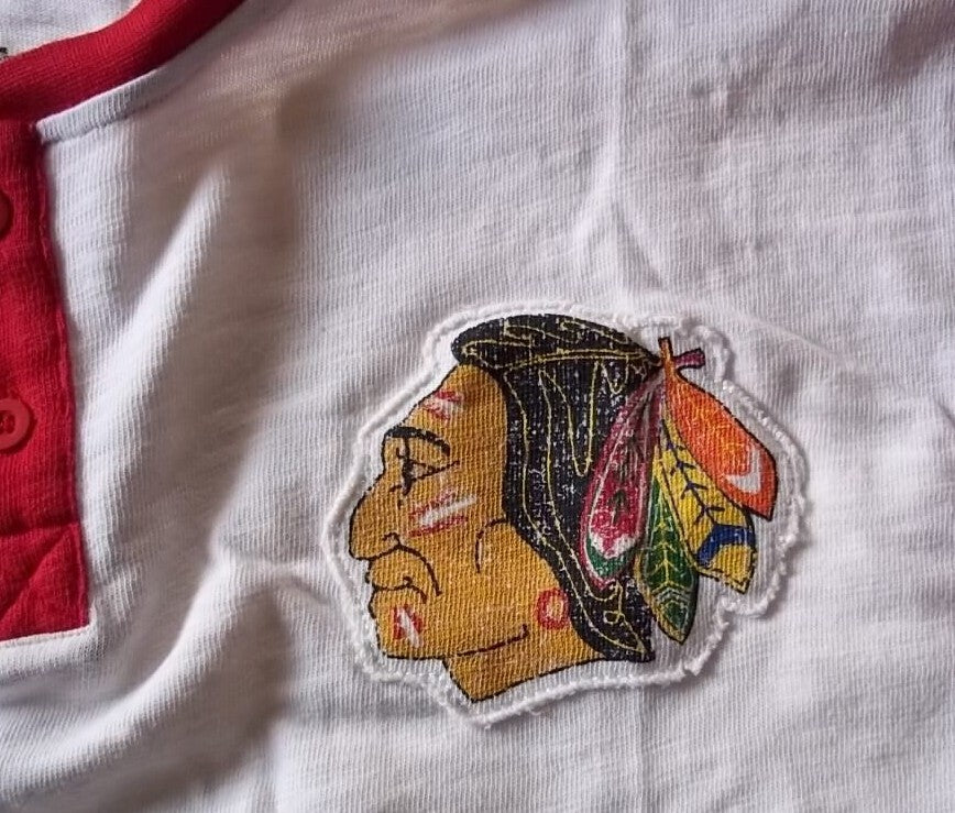NHL Chicago Blackhawks XL Henly-Neck  T-Shirt by  Fanatics
