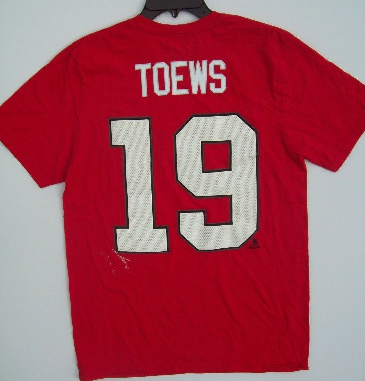 NHL Chicago Blackhawks TOEWS #19 Medium Reebok T-Shirt
