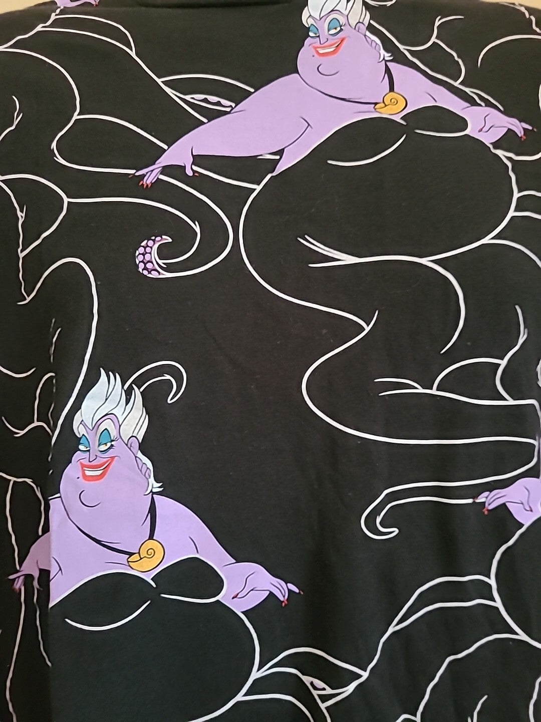Ursula (Little Mermaid) All-Over Print Mens Unisex Small T-Shirt -Disney Parks