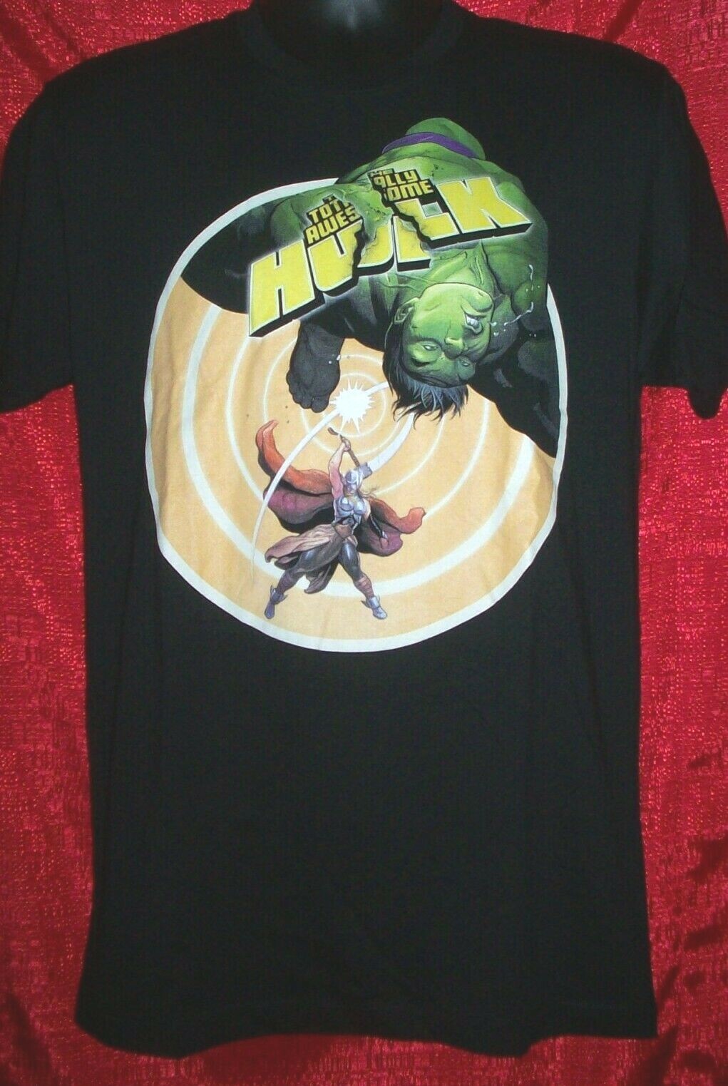 THe incrdible Hulk & the Mighty Thor Mens Medium Unisex T-Shirt -new