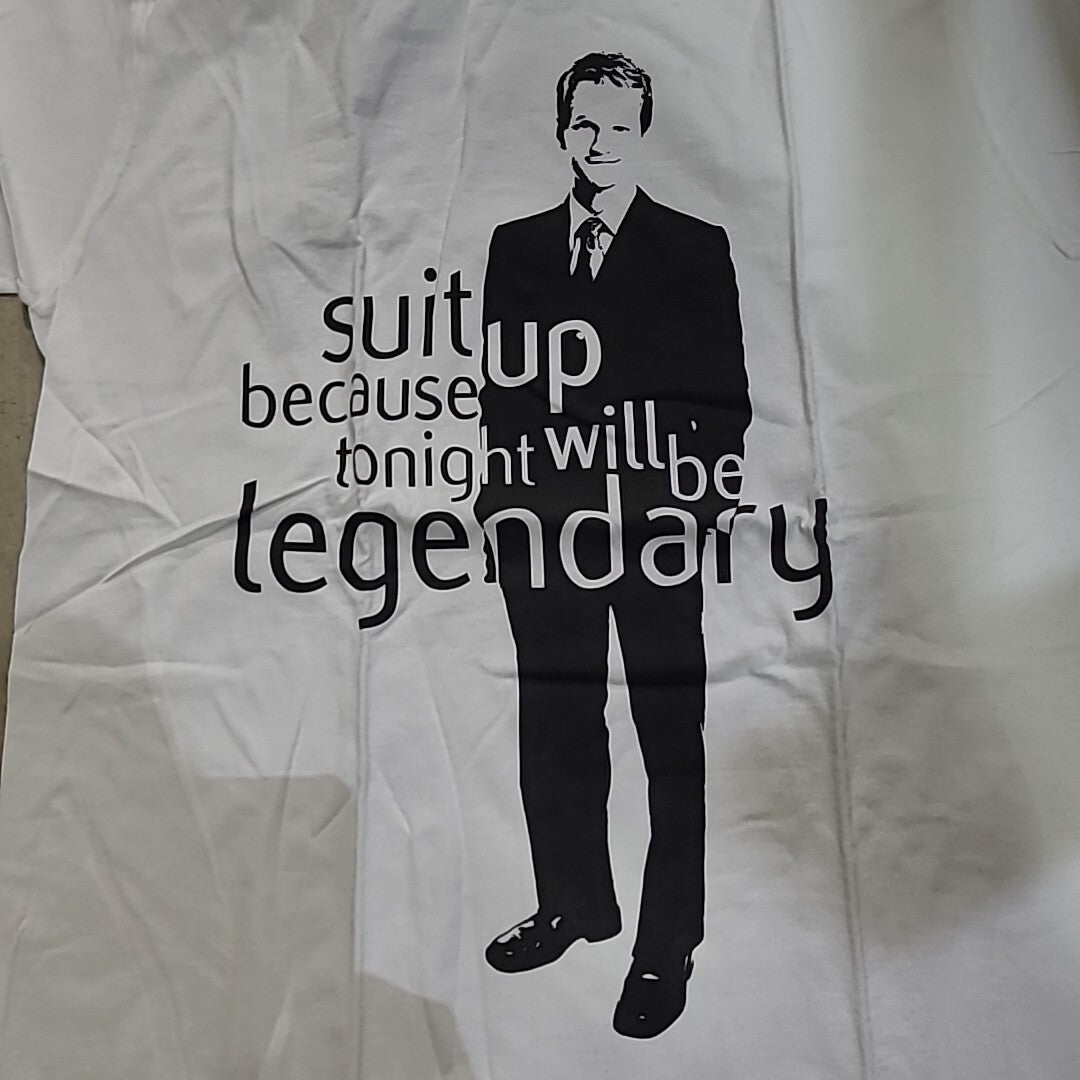 How I Met Your Mother, "Suit Up, Tonight Going 2 Be Legendary" Men Large T-Shirt