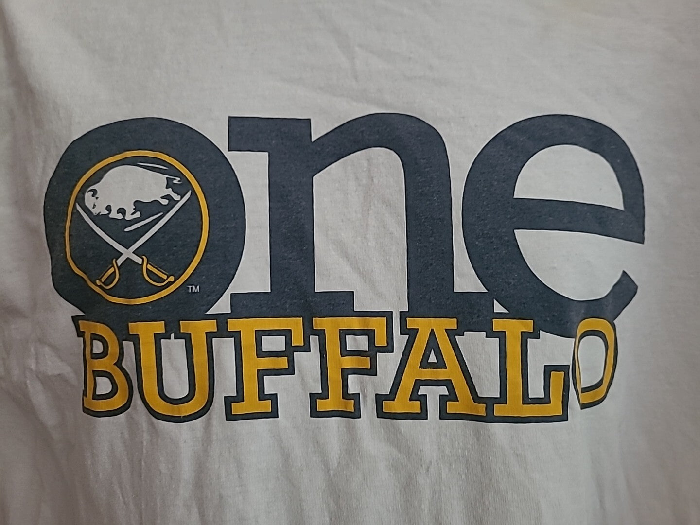 NFL Buffalo Bills "One Buffalo" Men Large Unisex T-Shirt - Excellent