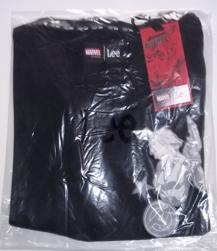 Marvel Avengers, Black Widow Women Small T-Shirt by Lee - Foreign Exclusive -New