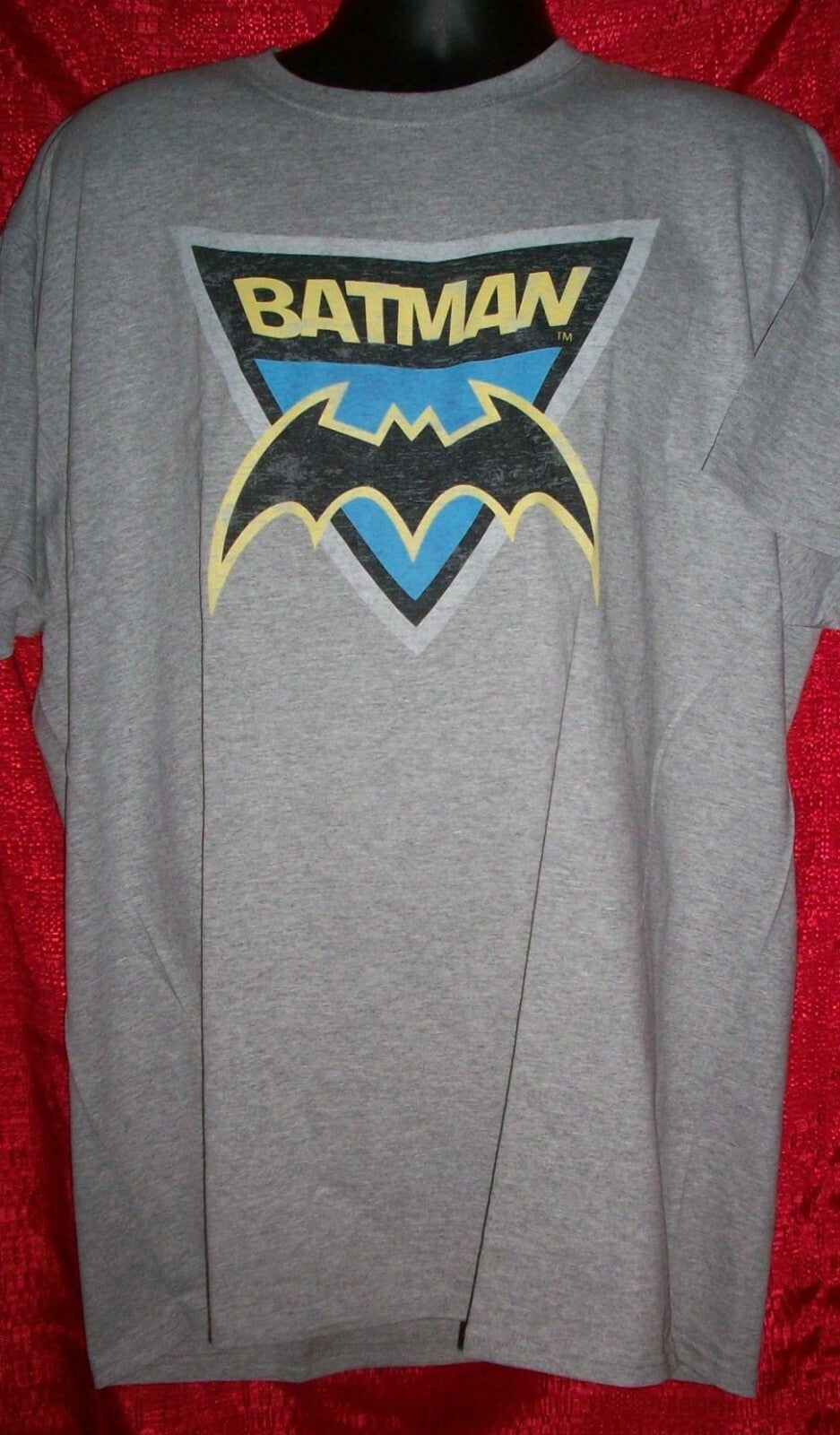 BATMAN Classic Logo Mens 2x Unisex T-shirt - New -10+ Years Old