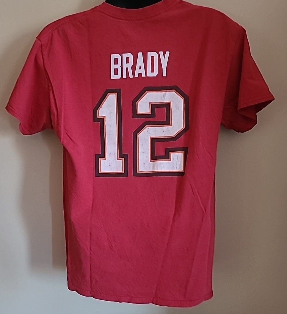Tampa Bay Buccaneers #12 Tom Brady Mens Large Unisex T-shirt by Team Apparel