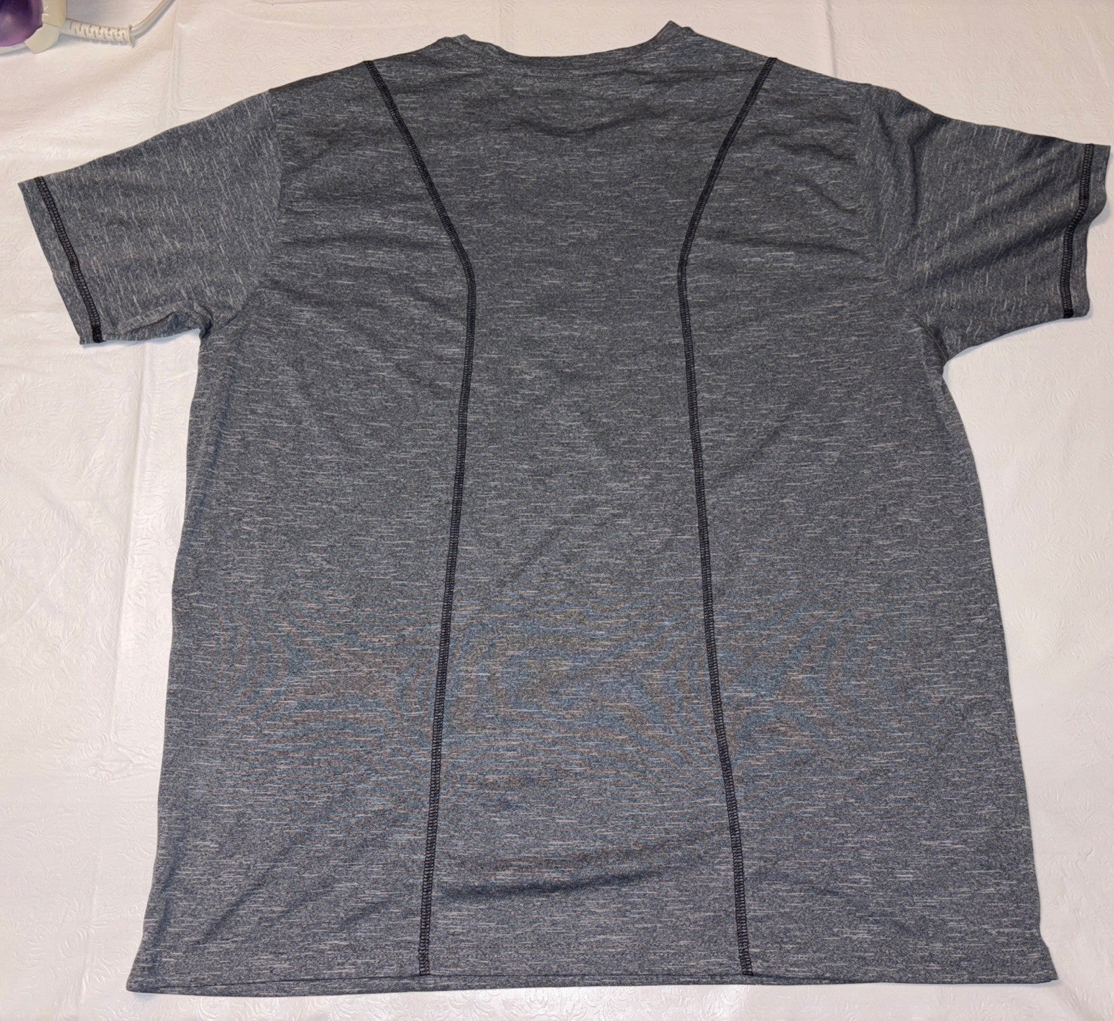 Philadelphia Flhyers Mens xL Compression Polyester T-shirt by NHL -Excellent