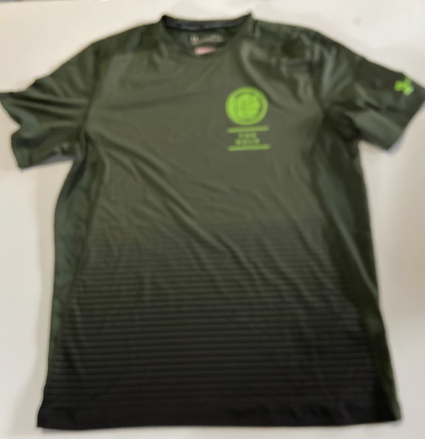 Under Armour HeatGear  Men's Marvel The Hulk T- Shirt New   Size Large