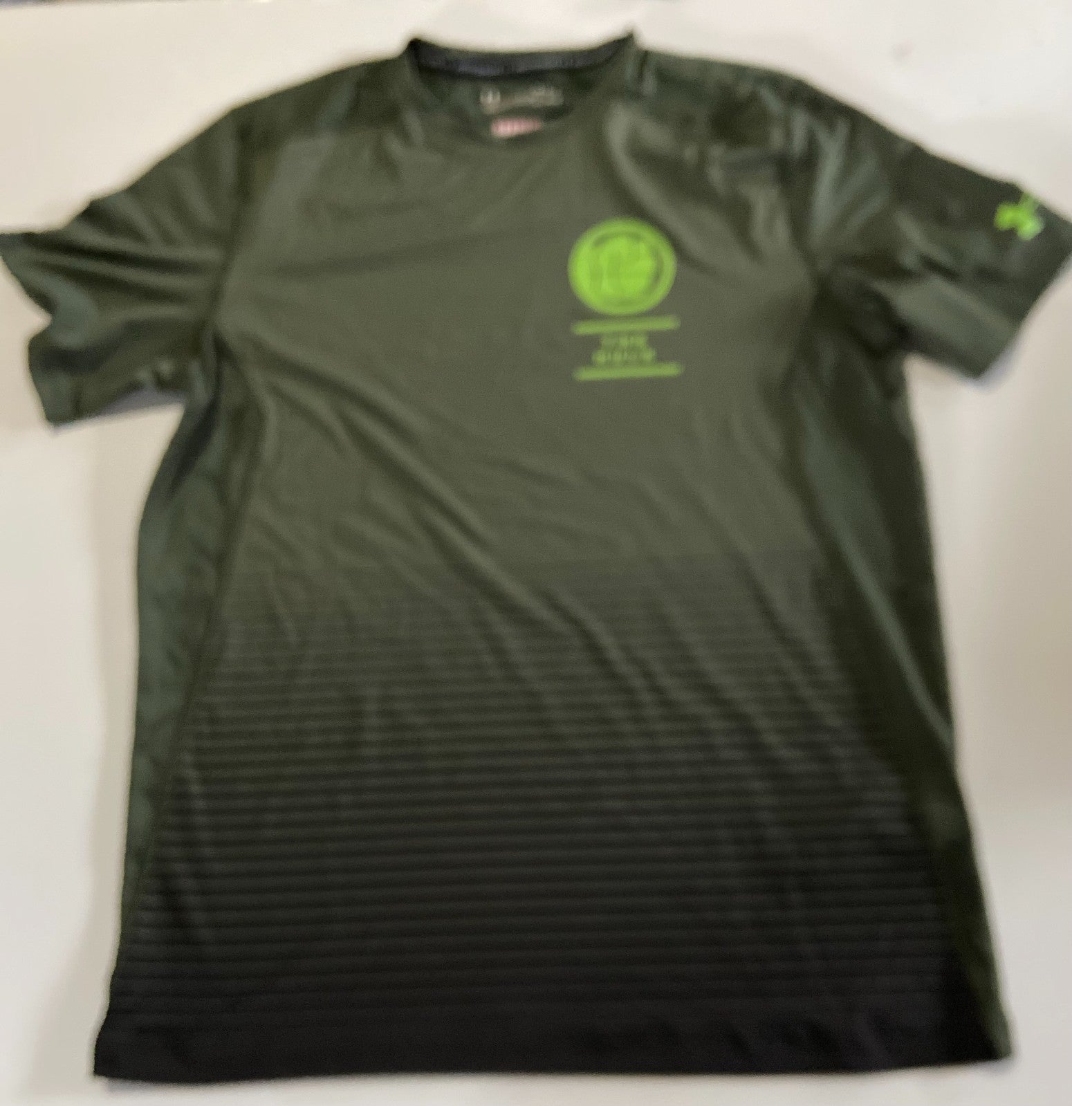 Under Armour HeatGear  Men's Marvel The Hulk T- Shirt New   Size Large