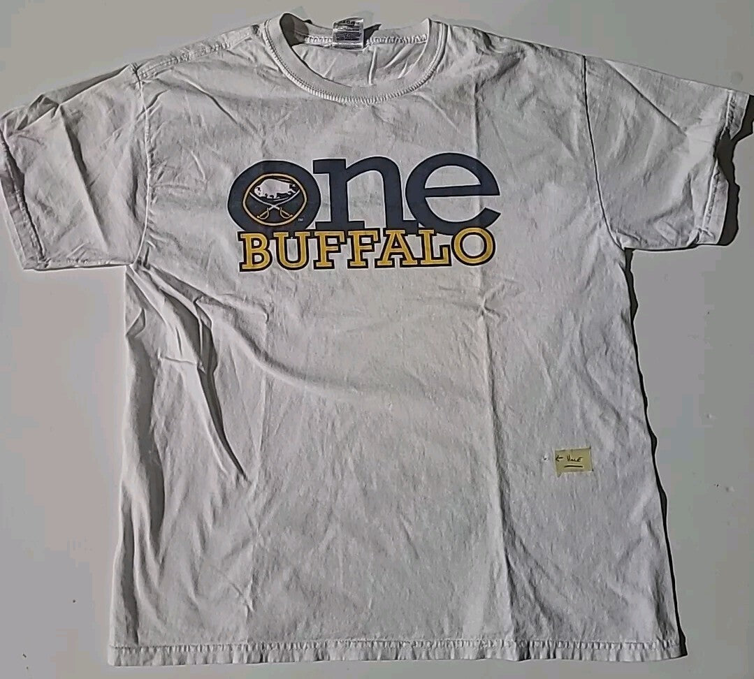 NHL Buffalo Sabres "One Buffalo" Men Large Unisex T-Shirt - With Tiny Hole