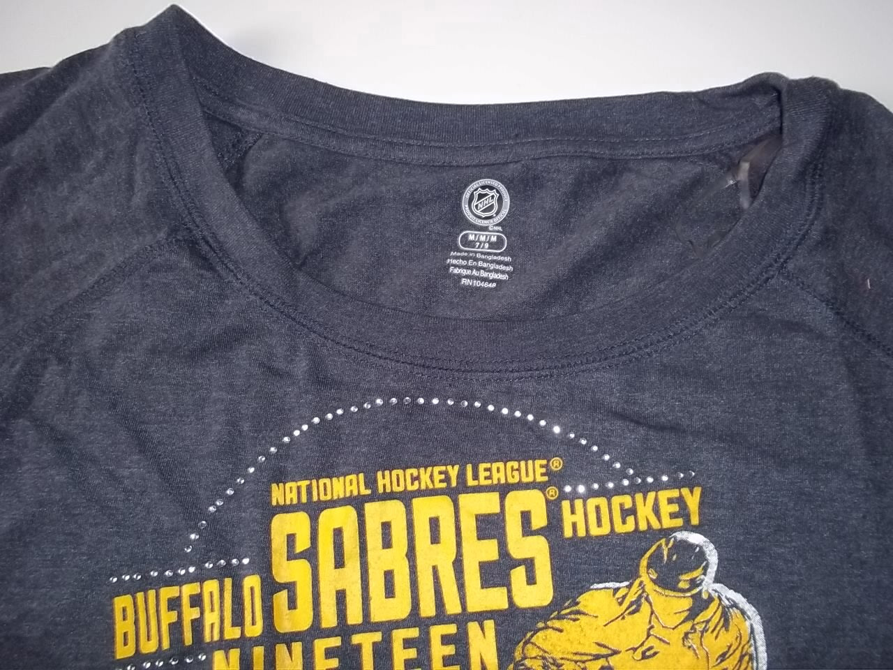 Ladies NHL Buffalo Sabres  Long-Sleeve T-Shirt - Size S & M - New Old Stock