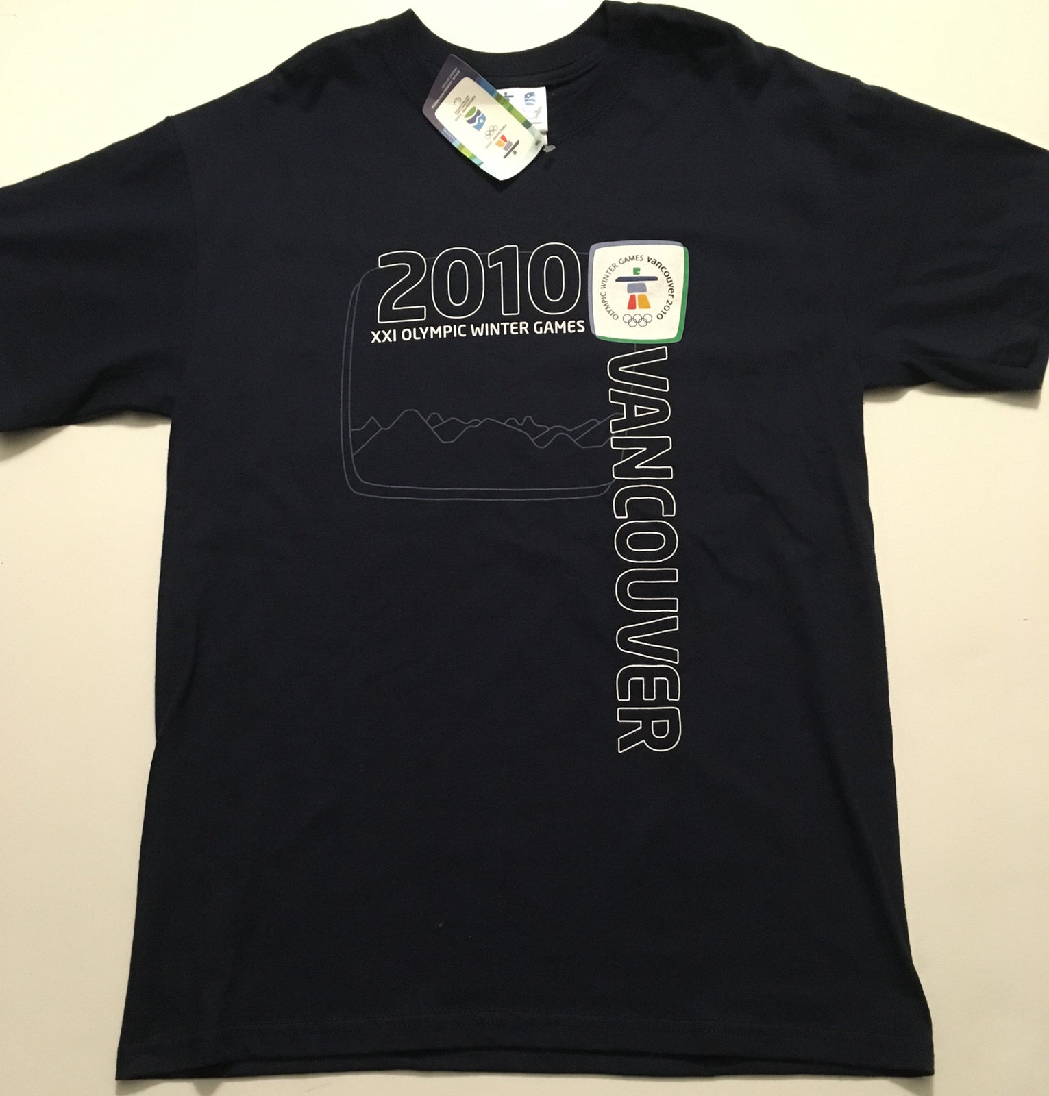 XXI Olympic Winter Games Vancouver 2010 Mens Medium T-Shirt -new old stock
