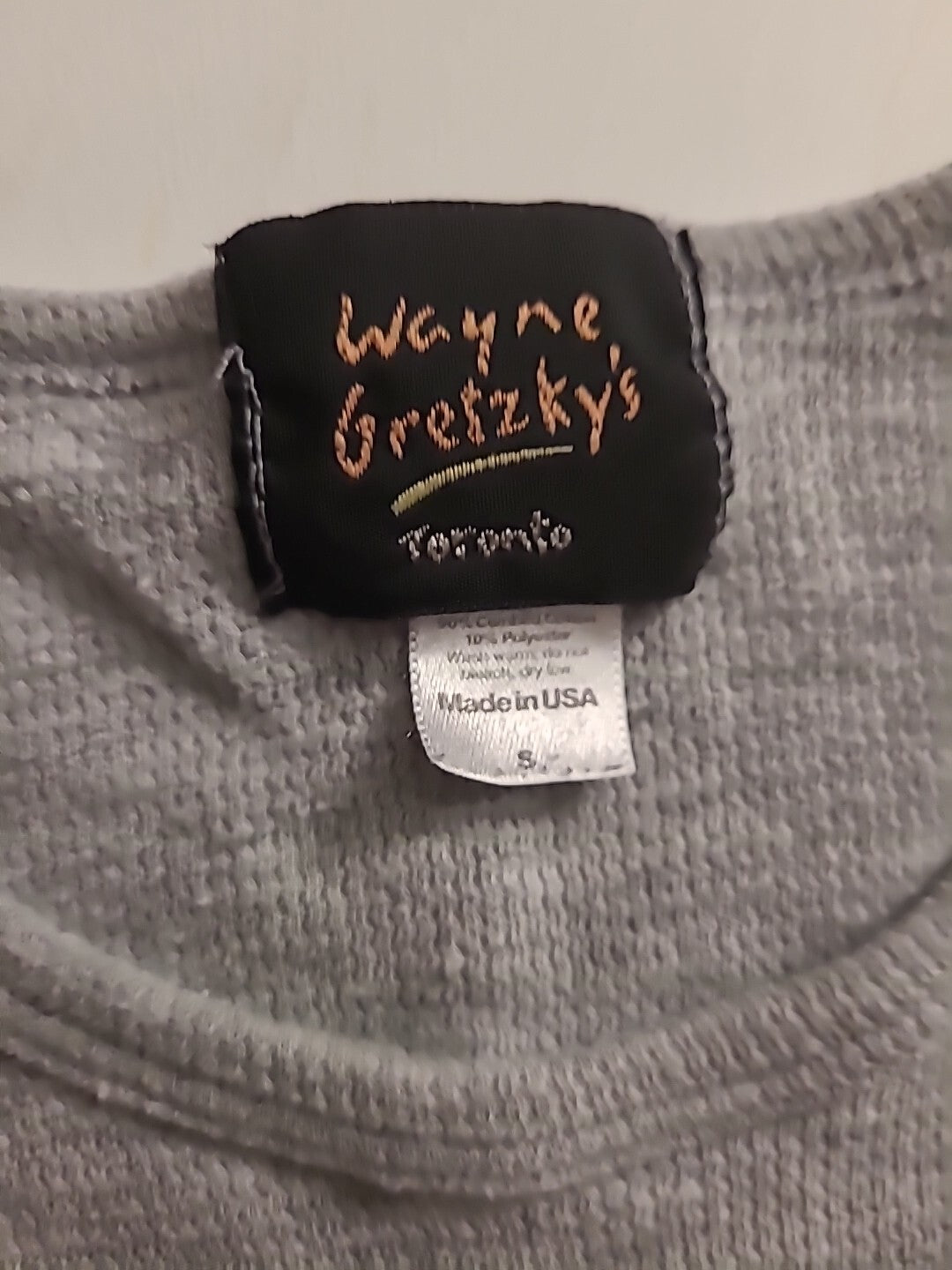 Wayne Gretzky's #99 Toronto Restaurant Long Sleeve Mens Raglin Small T Shirt