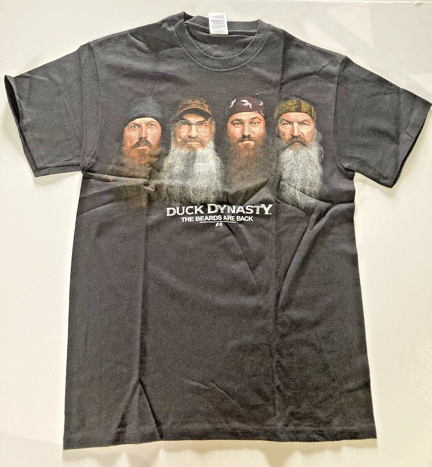 Duck Dynasty "The Beards are Back" Mens Medium Unisex T-Shirt - New old stock