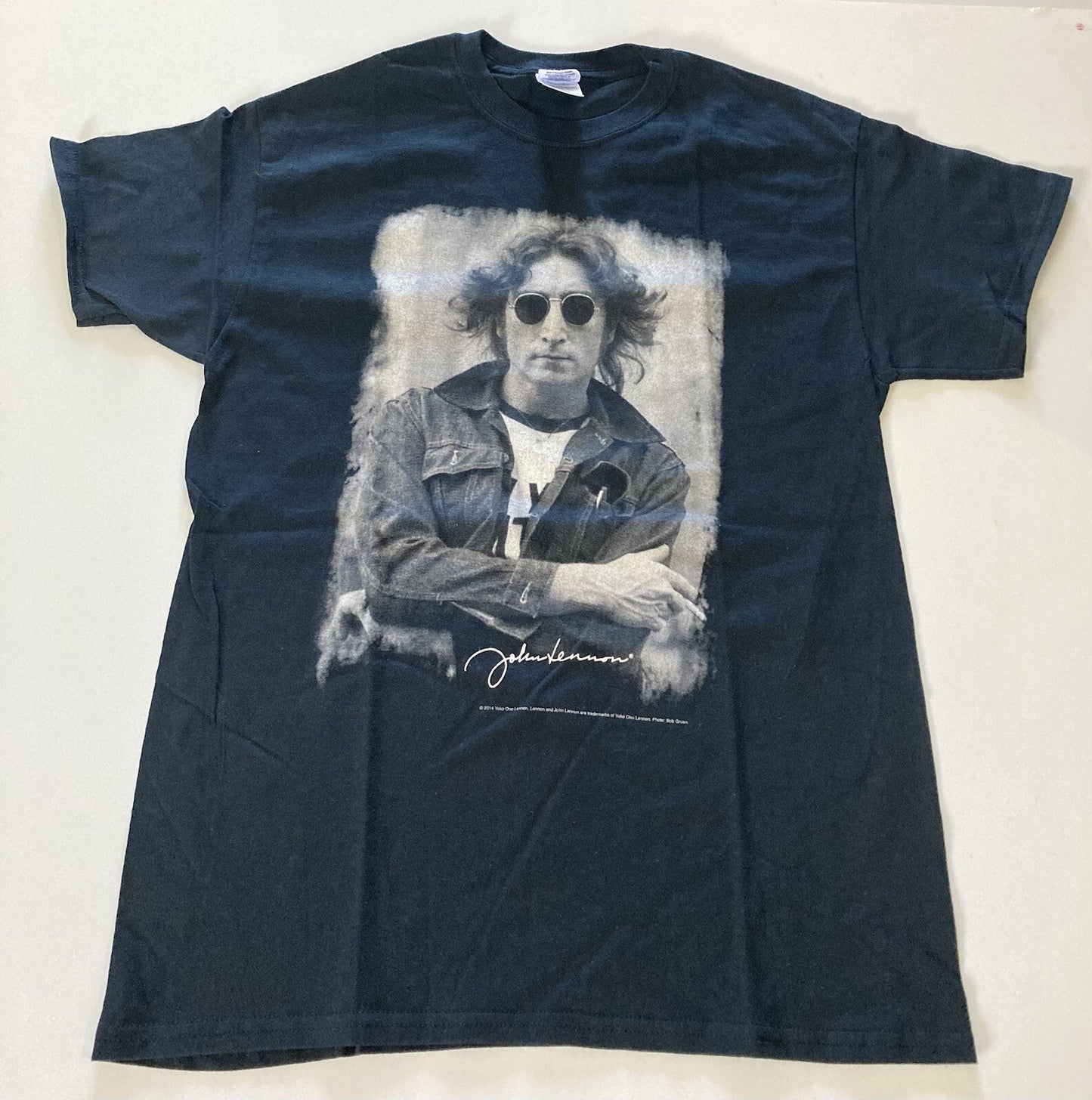 John Lennon 'GIve Peace A Chance" Mens Unisex Medium T-Shirt - New
