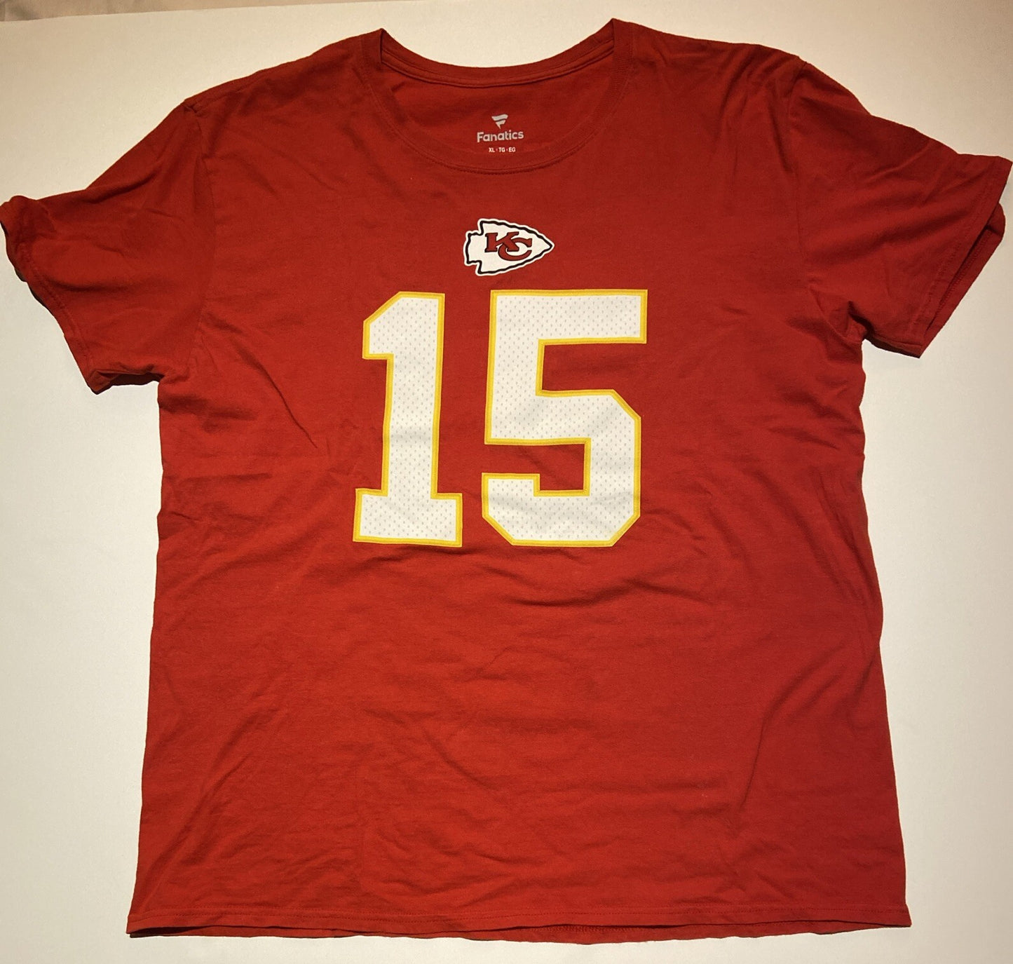 Kansas City Chiefs #12 Patrick Mahomes Mens Unisex x-Large T-shirt by Fanactic