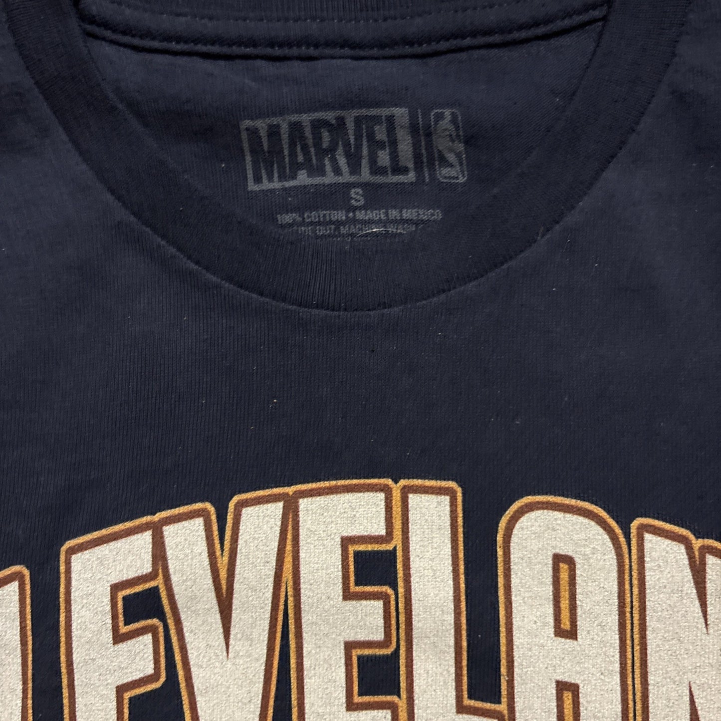 Marvel Comics Cleveland Cavaliers Mens Adult Small Unisex T-shirt  -new