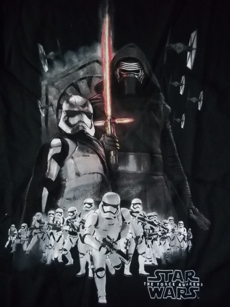 Star Wars "The Force Awakens"  Large Adult Unisex T-Shirt - New