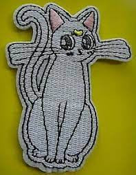 3 1/4 inches tall,  a new Sailor Moon "Artemus, Minako's white guardian cat" embroidered patch.  Sew or iron on. New. 

Please note we will always combine shipping on like items.  Any additional patch or pin will ship for 50 cent per item.  Any additional payment will be reimbursed to your Paypal account.  Thank You.