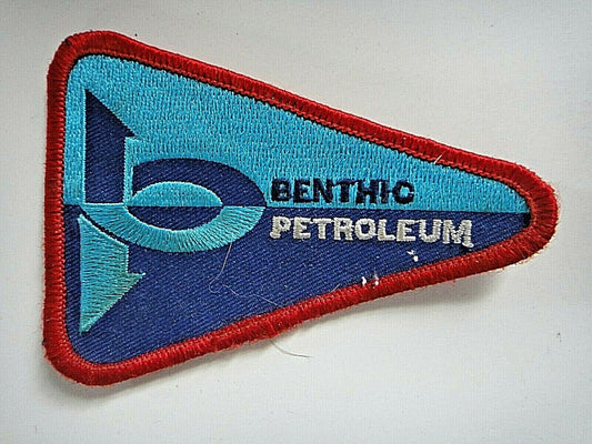 4 inches wide,  a new Abyss Benthic Petroleum embroidered patch.  Sew on only.   
The patch was pulled from our patch boards taken to Comic Con.  The item was on display and glued to the board.  Some glue
residue remains.    

Please note we will always combine shipping on like items.  Any additional patch or pin will ship for 50 cent per item.  Any additional payment will be reimbursed to your Paypal account.  Thank You.