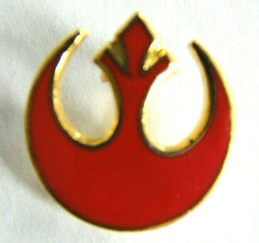 1/2 inch diameter, Star Wars Red Rebel die-cut logo lapel enamel pin with clutch back. New.
Licensed 1994 by Hollywood Pin

Please note we will always combine shipping on like items.  Any additional patch or pin will ship for 50 cent per item.  Any additional payment will be reimbursed to your Paypal account.  Thank You.
