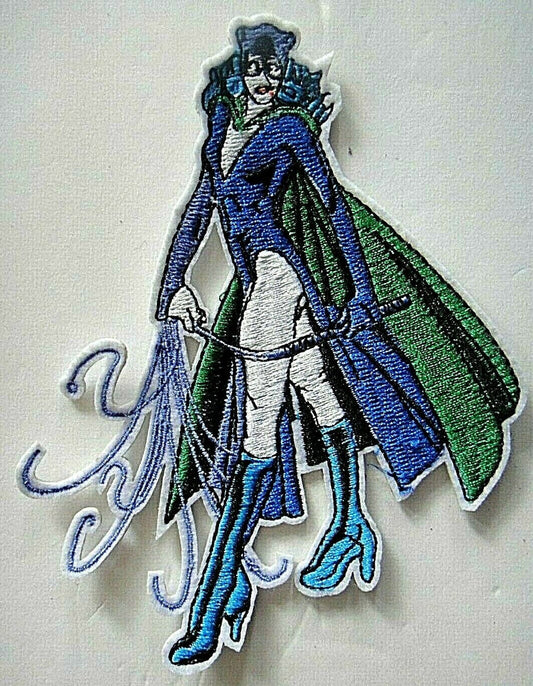 5" high, DC Comics Catwoman "With Whip" embroidered patch. Sew on or iron on. New.

Please note we will always combine shipping on like items.  Any additional patch or pin will ship for 50 cent per item.  Any additional payment will be reimbursed to your Paypal account.  Thank You.