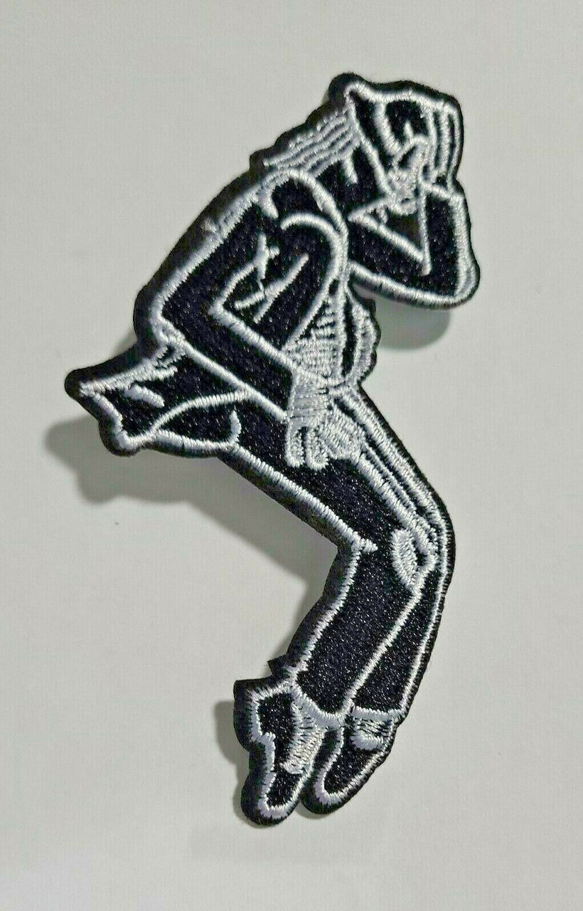 4 inch tall, a new Michael Jackson "Silhouette" embroidered patch. Sew on or iron on. New.

Please note we will always combine shipping on like items.  Any additional patch or pin will ship for 50 cent per item.  Any additional payment will be reimbursed to your Paypal account.  Thank You.