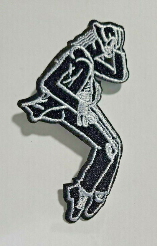 4 inch tall, a new Michael Jackson "Silhouette" embroidered patch. Sew on or iron on. New.

Please note we will always combine shipping on like items.  Any additional patch or pin will ship for 50 cent per item.  Any additional payment will be reimbursed to your Paypal account.  Thank You.