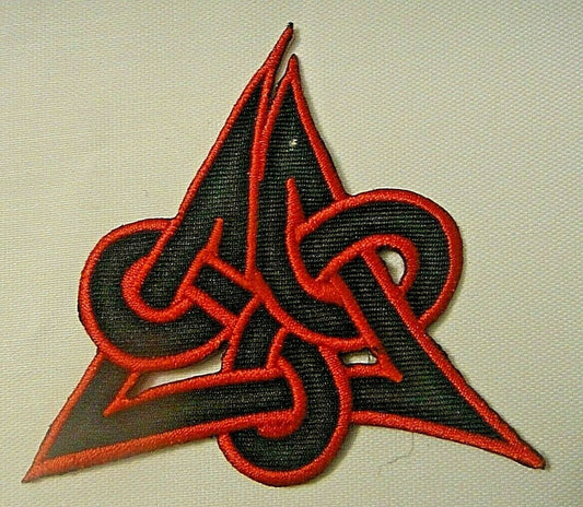 3 inches tall, a new Celtic Knot embroidered shoulder patch. Sew on or iron on. 

Please note we will always combine shipping on like items.  Any additional patch or pin will ship for 50 cent per item.  Any additional payment will be reimbursed to your Paypal account.  Thank You.